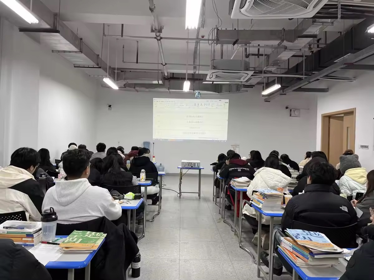 课堂听写与抽背训练