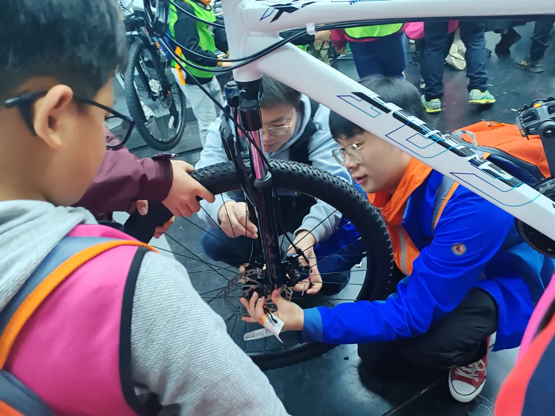 驴屋工业研学 捷安特工厂 组装自行车 淀山湖骑行