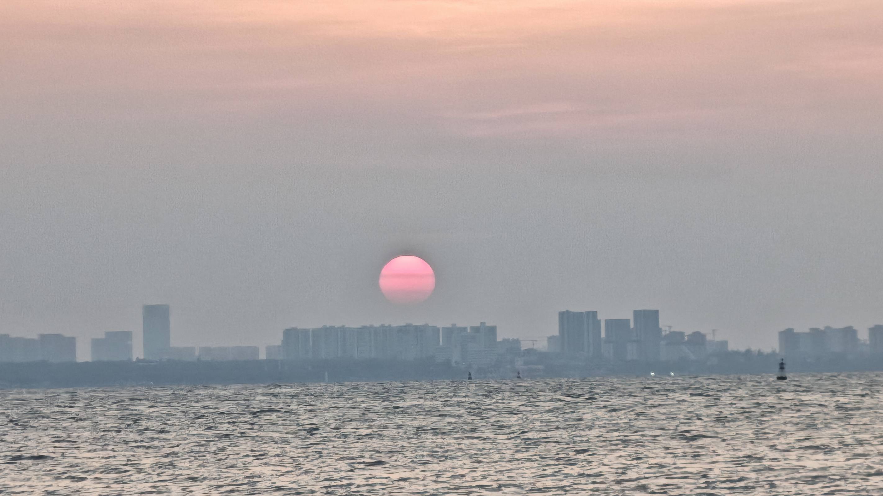 去天空之山，等一场把海烧红的日落