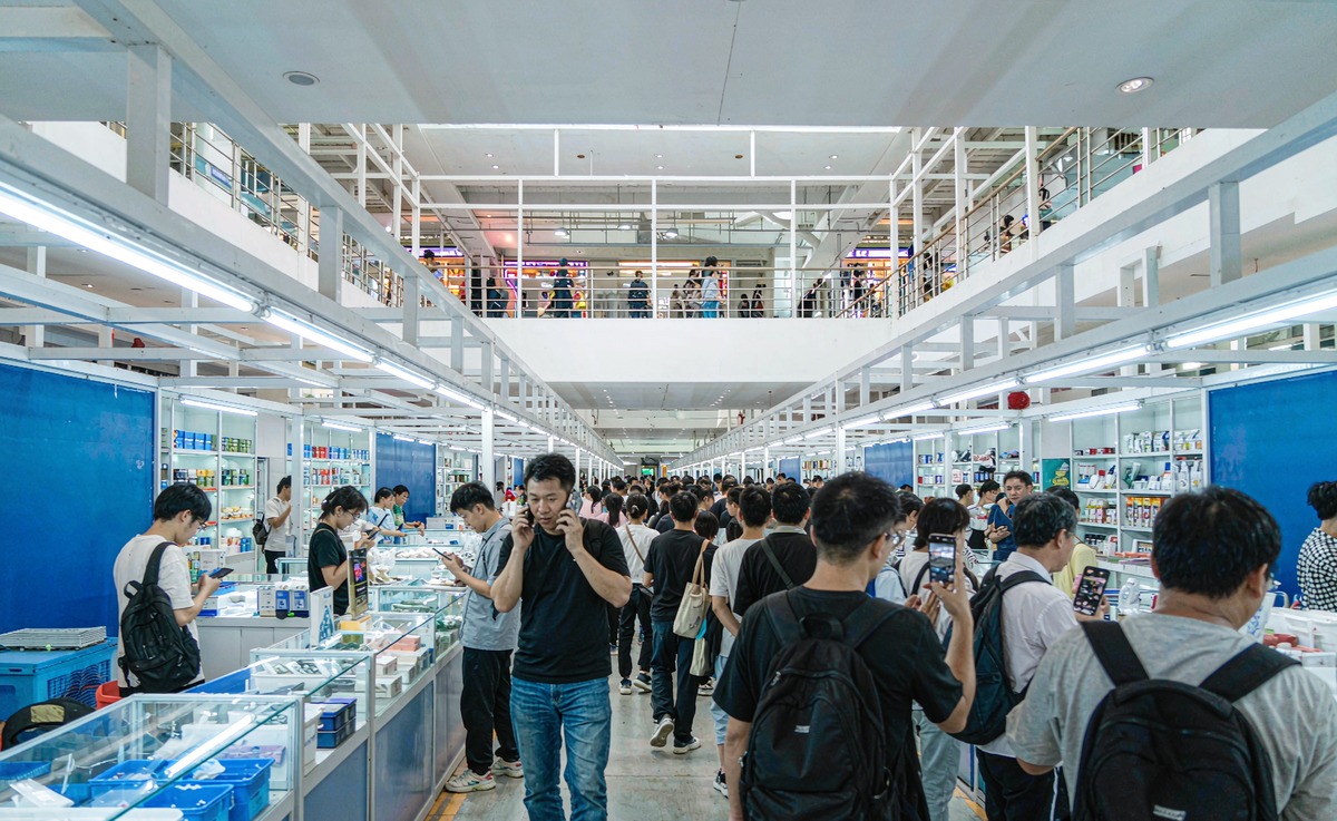 Yiwu Futures Market: Locking Prices Before Peak Season